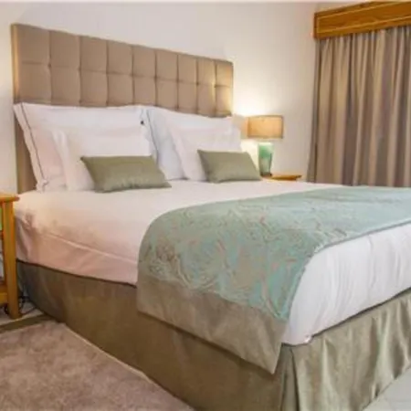 Exciting 1 Bedroom דירה אלבופיירה