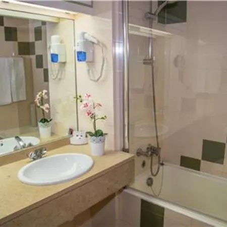 Exciting 1 Bedroom Apartamento Albufeira